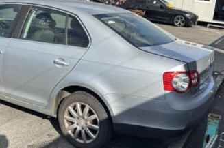 Feu arriere secondaire gauche (feux) VOLKSWAGEN JETTA 3