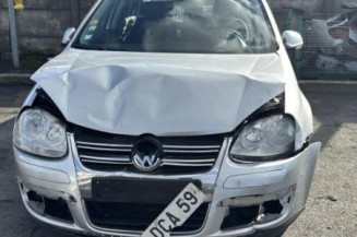Feu arriere secondaire gauche (feux) VOLKSWAGEN JETTA 3