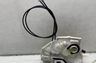 Serrure avant droit SUZUKI SWIFT 3