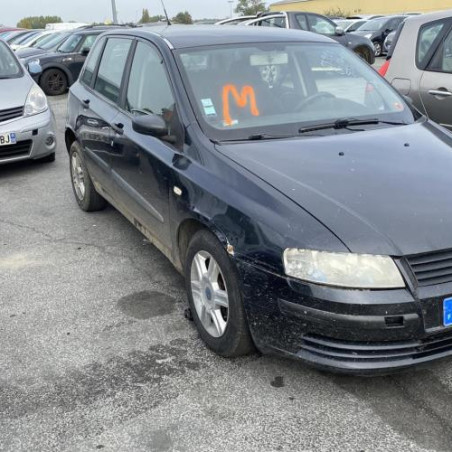 Serrure arriere gauche FIAT STILO Photo n°1