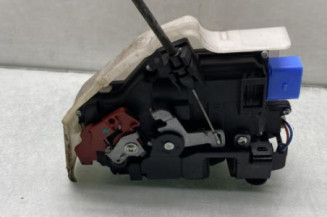 Serrure avant gauche VOLKSWAGEN JETTA 3