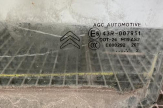 Vitre avant gauche CITROEN DS3