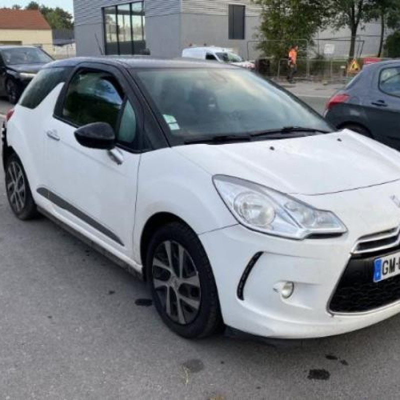 Ecran GPS CITROEN DS3 Photo n°5