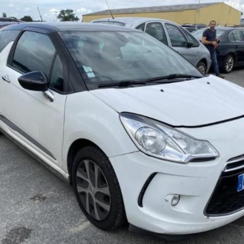 Ecran GPS CITROEN DS3 Photo n°7