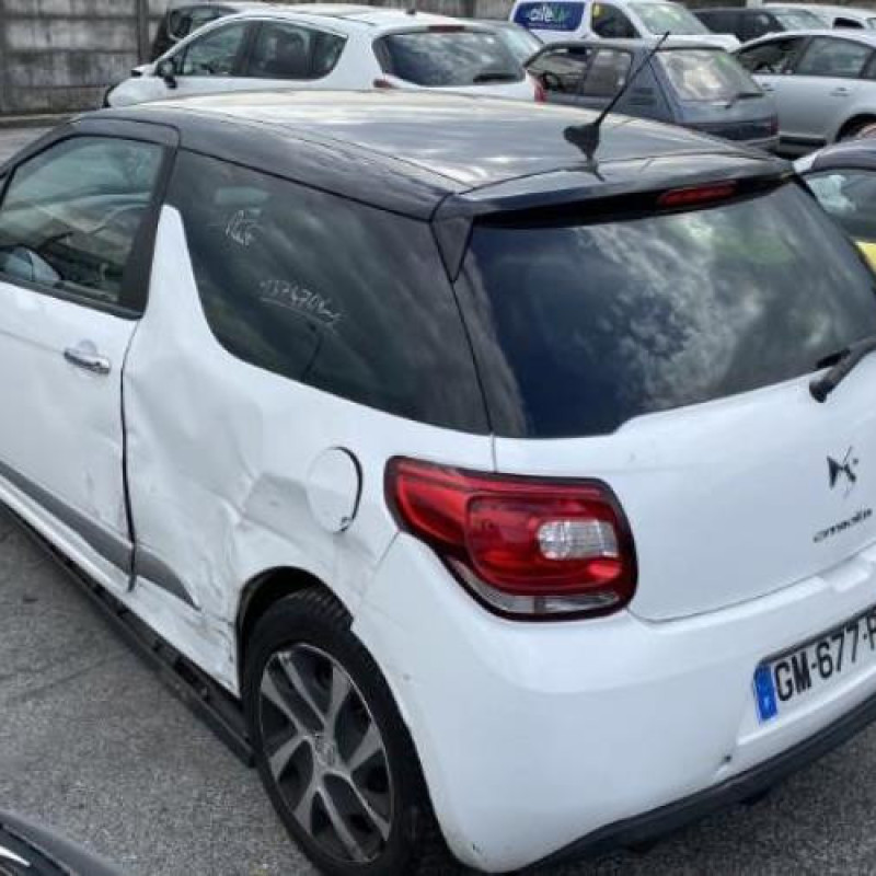 Ecran GPS CITROEN DS3 Photo n°9