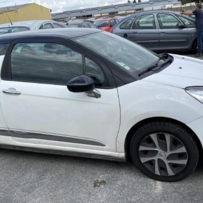 Ecran GPS CITROEN DS3 Photo n°12
