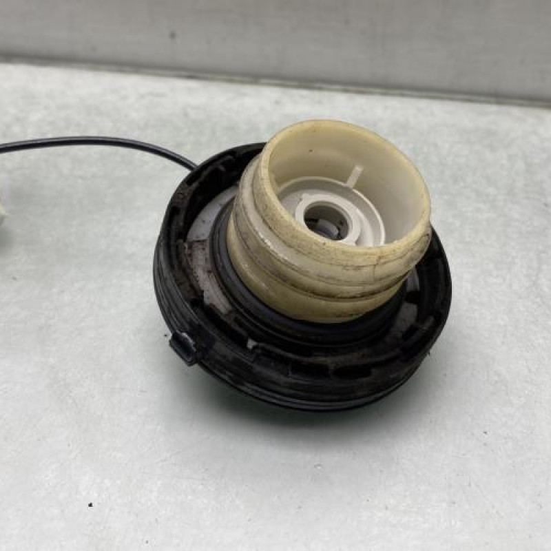 Bouchon de carburant SUZUKI SWIFT 3 Photo n°3