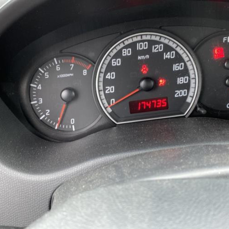 Bouton de warning SUZUKI SWIFT 3 Photo n°17