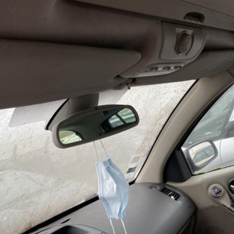 Boitier UCH RENAULT MEGANE 2 Photo n°16
