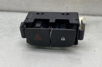 Bouton de warning RENAULT TRAFIC 3 COURT Photo n°1
