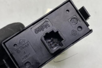Bouton de warning RENAULT TRAFIC 3 COURT