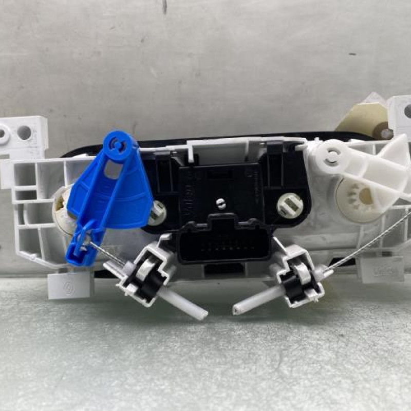 Commande chauffage RENAULT TRAFIC 3 COURT Photo n°3