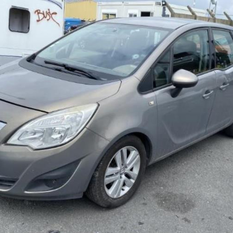 Air bag conducteur OPEL MERIVA B Photo n°7