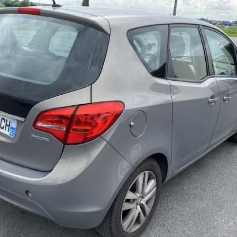 Air bag conducteur OPEL MERIVA B Photo n°9