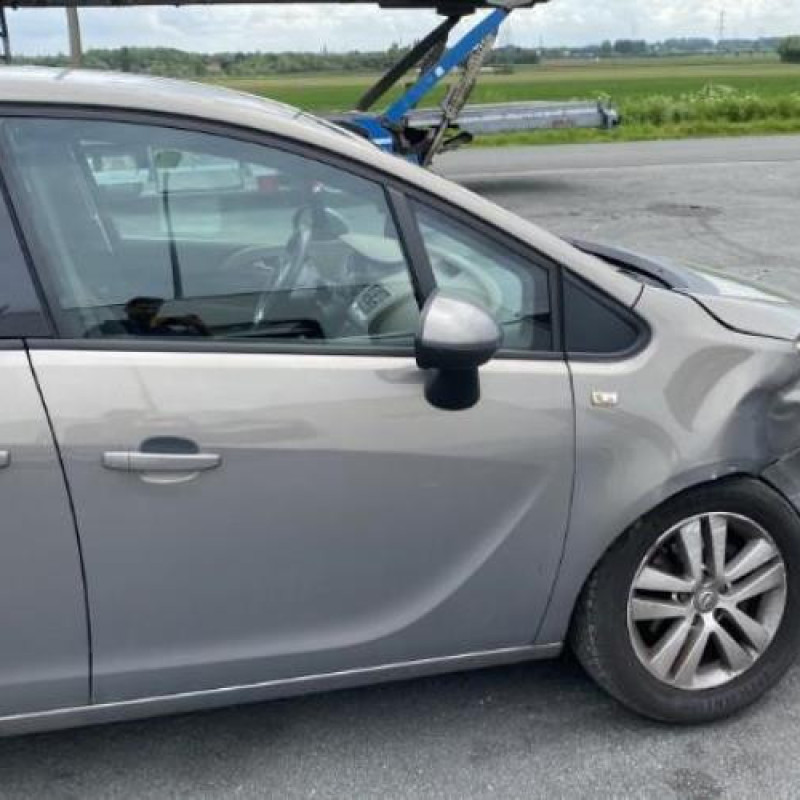 Air bag conducteur OPEL MERIVA B Photo n°12