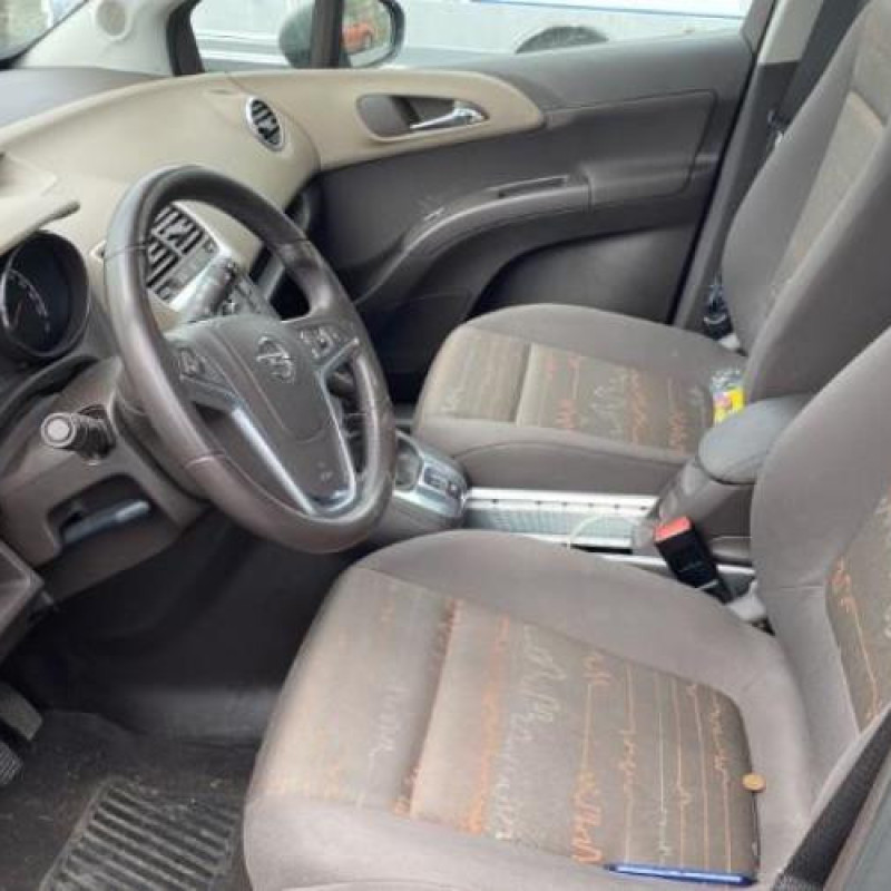 Air bag conducteur OPEL MERIVA B Photo n°17