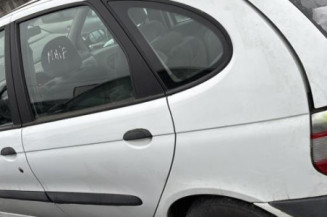 Aile avant droit RENAULT SCENIC 1