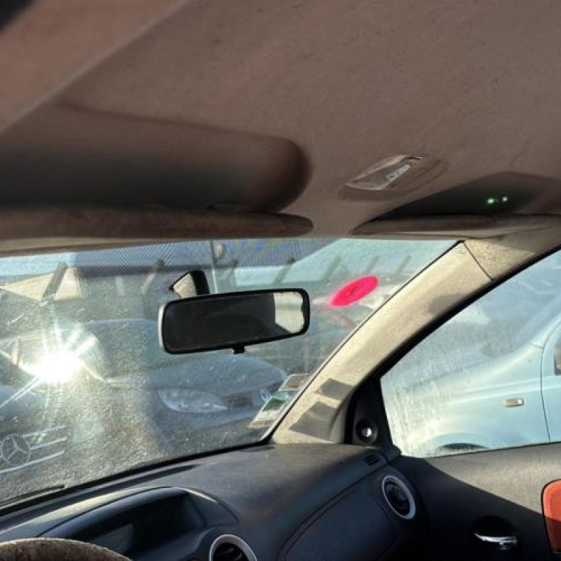 Aile avant gauche CITROEN C2 Photo n°18