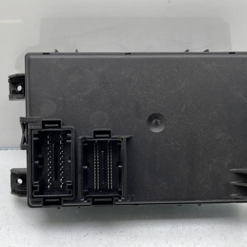 Porte fusible OPEL CORSA D Photo n°3