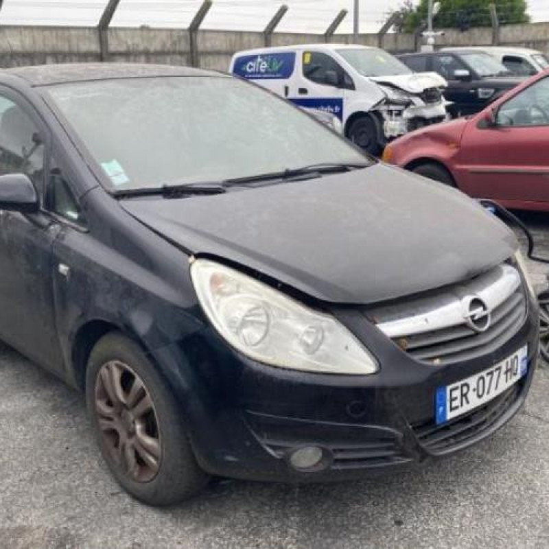 Porte fusible OPEL CORSA D Photo n°5