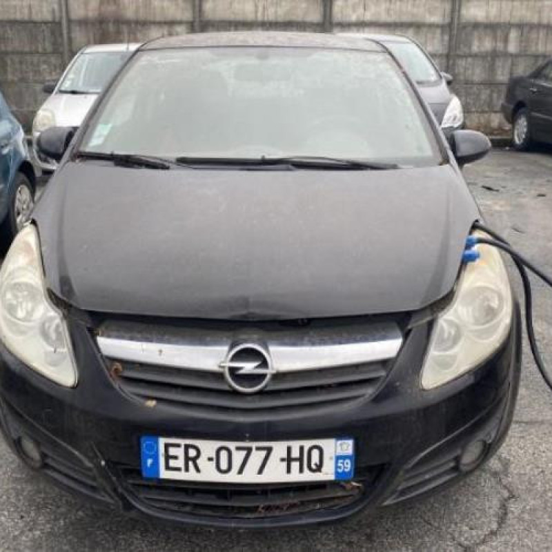 Porte fusible OPEL CORSA D Photo n°11