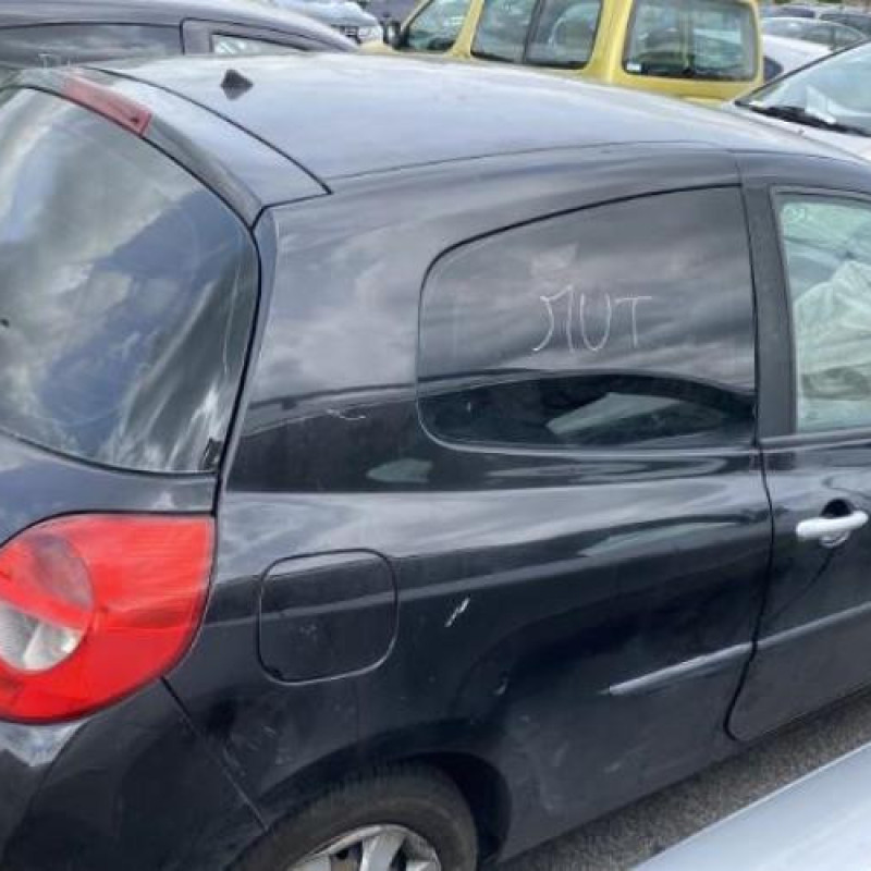 Boitier UCH RENAULT CLIO 3 Photo n°9