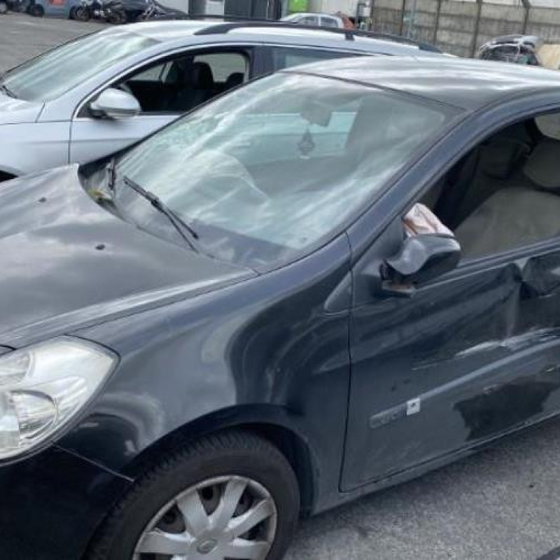 Boitier UCH RENAULT CLIO 3 Photo n°11