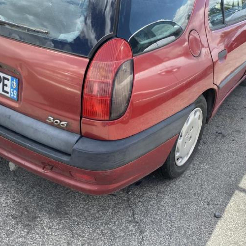 Bouton de warning PEUGEOT 306 Photo n°16