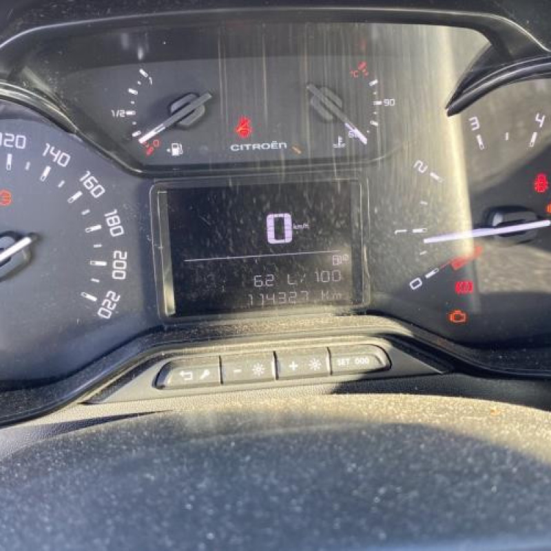 Ecran GPS CITROEN C3 3 Photo n°8