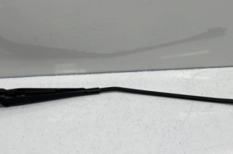 Bras essuie glace avant gauche MERCEDES CLASSE B 245
