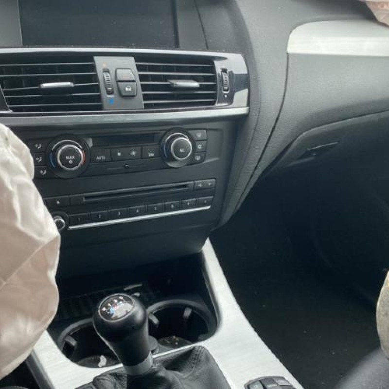 Bras essuie glace avant droit BMW X3 F25 Photo n°20