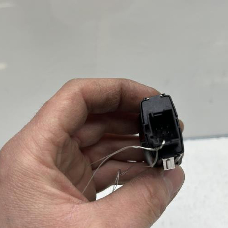 Bouton de warning BMW X3 F25 Photo n°6