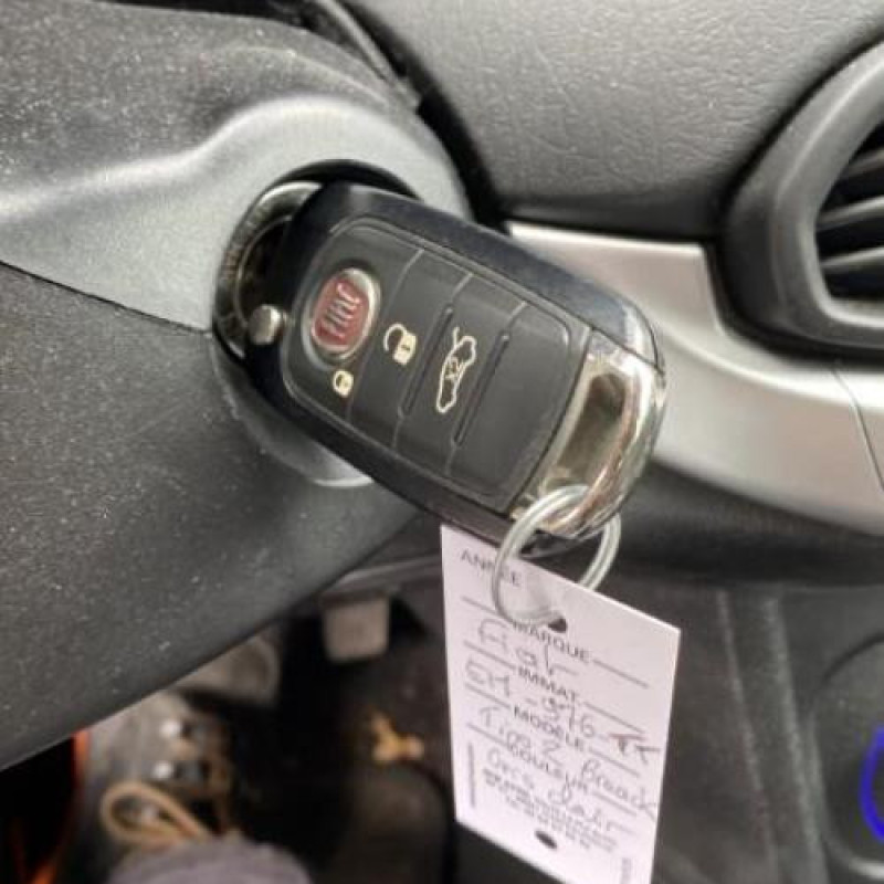 Bouton de warning FIAT TIPO 2 Photo n°18