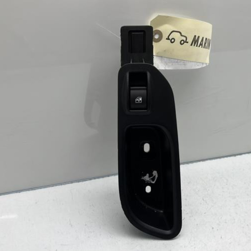 Interrupteur de leve vitre arriere droit FIAT TIPO 2 Photo n°1