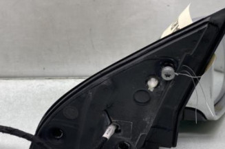 Retroviseur droit VOLKSWAGEN JETTA 3