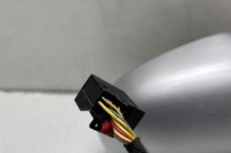 Retroviseur droit VOLKSWAGEN JETTA 3