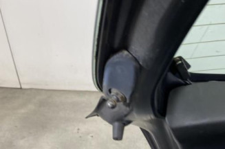 Malle/Hayon arriere TOYOTA YARIS 2