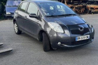 Malle/Hayon arriere TOYOTA YARIS 2