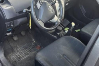 Malle/Hayon arriere TOYOTA YARIS 2