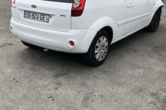 Retroviseur gauche FORD FIESTA 5