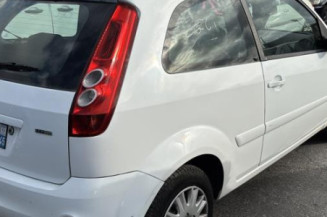 Retroviseur gauche FORD FIESTA 5