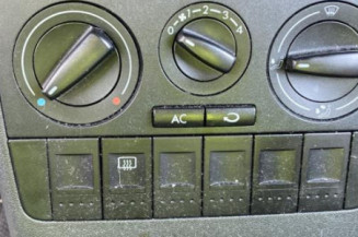Retroviseur gauche VOLKSWAGEN POLO 3