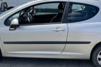 Pretensionneur de ceinture avant gauche PEUGEOT 207