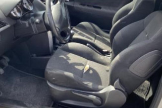 Pretensionneur de ceinture avant gauche PEUGEOT 207