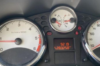 Pretensionneur de ceinture avant gauche PEUGEOT 207