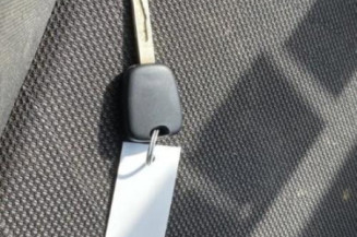 Pretensionneur de ceinture avant gauche PEUGEOT 207
