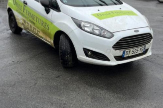 Aile avant droit FORD FIESTA 6