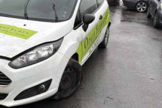 Aile avant droit FORD FIESTA 6