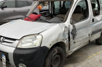 Calandre PEUGEOT PARTNER 1