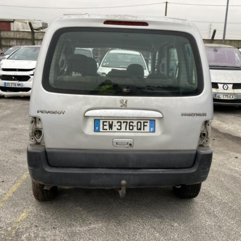 Calandre PEUGEOT PARTNER 1 Photo n°9